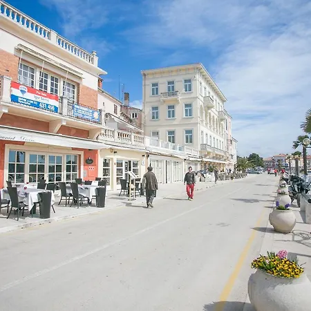 App. Fiorela Porec